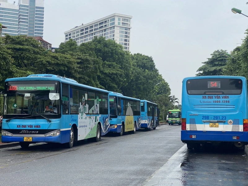 Hà Nội: Xe buýt hoạt động thế nào dịp Tết?