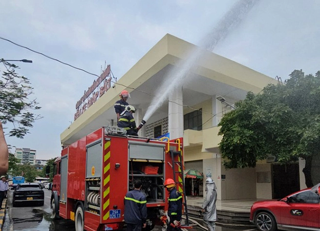 Trang bị kiến thức, kỹ năng về an toàn phòng cháy, chữa cháy cho cán bộ nhân viên bến xe Giáp Bát