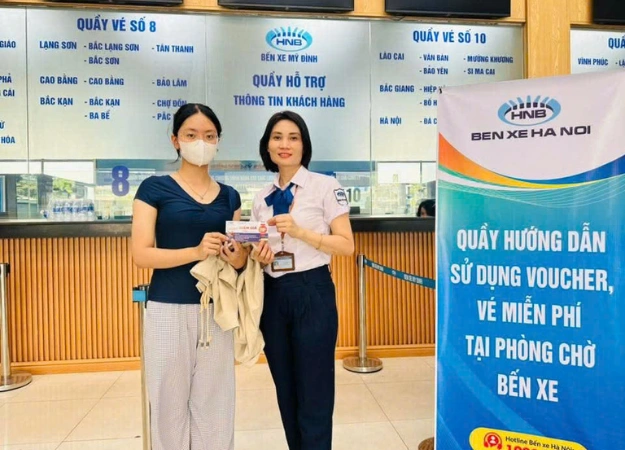 Chào mừng những bạn sinh viên đầu tiên sử dụng voucher giảm giá tại bến xe Mỹ Đình